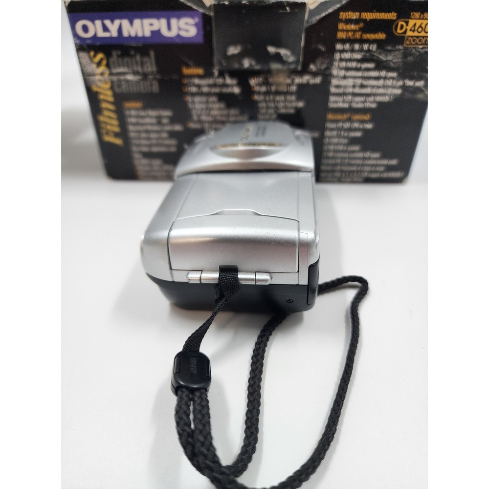 Olympus Camedia D-460 Zoom Digital Camera 1.3MP 3x Optical Zoom Silver Boxed - Picture 8 of 16